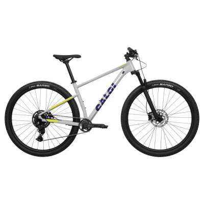 Bicicleta Alumínio Aro 29 Caloi Explorer Comp SL kit Shimano Cues 9 Velocidades, Freio Hidraulico, Garfo Suspensão Tapered, Quadro 19.0" - Cinza com Amarelo